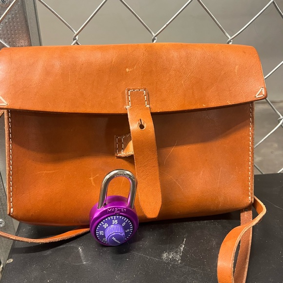 Vintage Madewell leather purse - Picture 3 of 3